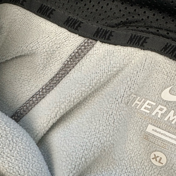 Nike Gray Black Trim 1/4 Zip Therma Fit Pullover XL - Picture 6 of 6